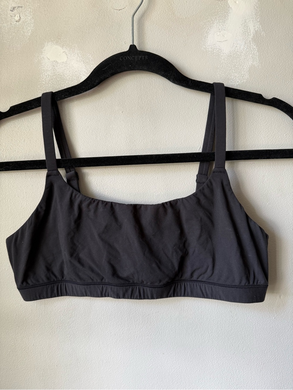 SKIMS fits everybody bralette- bundle of 4 - Picture 2 of 13
